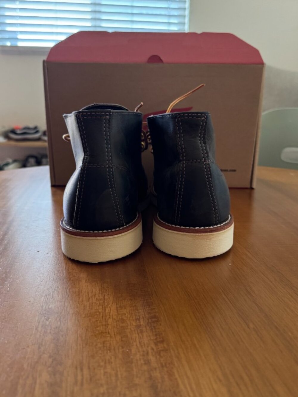 Red Wing 3150 Work Chukka Charcoal Rough & Tough - Picture 3 of 7